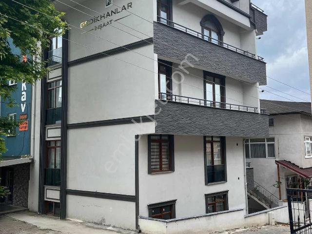 Konutix'ten Kuruçeşme Fatih'te 2+1 Kiralık Daire