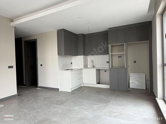 KONUTKENT CRİTER REZİDANS'TA K.OTOPARK GÜVENLİK 1+1 KÖŞE GENİŞ BALKONLU DAİRE