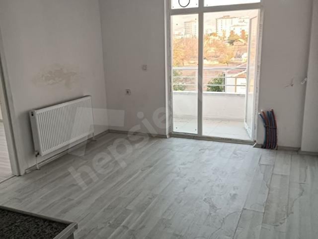 KONYA EREĞLİ FATİH MAHALLESİ ARPACI KAVŞAĞI İLERİSİ UYGUN FİYATA 1+1 36 M2 SATILIK DAİRE