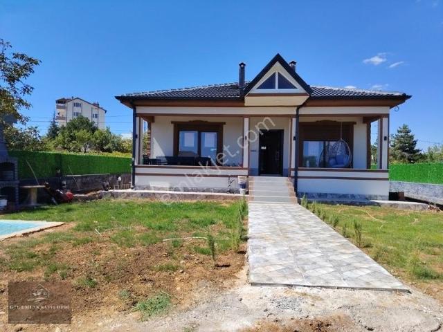 Konya Hüyük İlçesinde Satlık Müstakil Villa