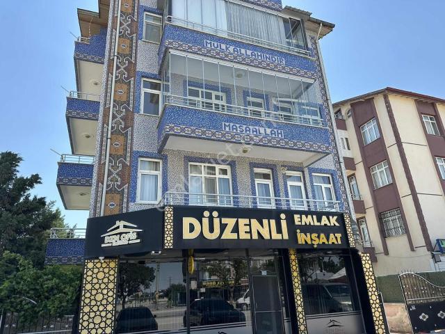 Konya Karatay Ş.hastanesine 2,5 Km Zirve Düğün Salonu Yakını 2+1