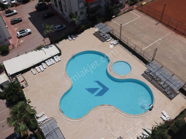 Konyaaltı 3+1 Full Eşyalı Satılık Daire 2 Havuzlu Site İçerisin