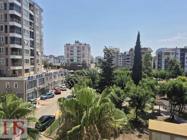 Konyaaltı Uncalı'da 3.kat Asansörlü 3+1 Satılık Geniş Daire