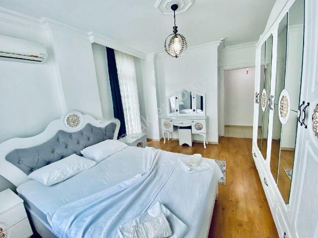 Konyaaltı Arapsuyu'nda 3+1 Full Eşyalı Ayrı Mutfaklı Kiralık Daire Geniş