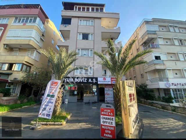 Konyaaltı Atatürk Bulvarı Üzeri Kiralık Ofis Veya Daire 2+1