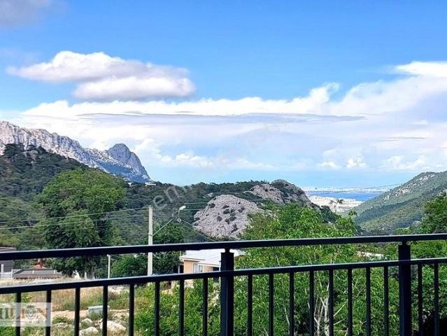 Konyaaltı Gedeller'de Deniz Ve Doğa Manzarlı Lüks Villa