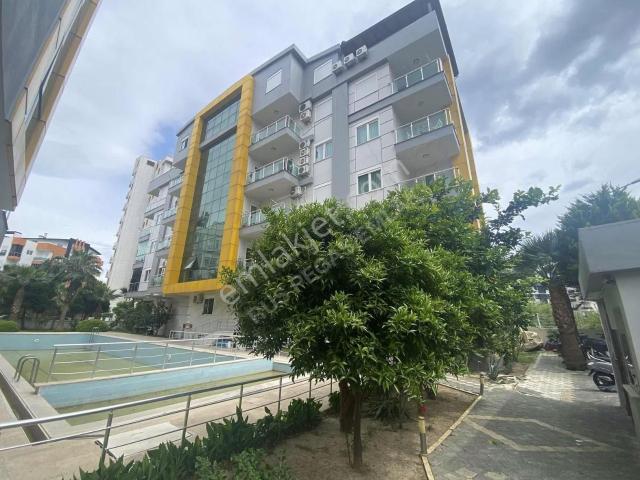 Konyaaltı Hurma Mah.1+1 Arakat Havuzlu Satılık Daire