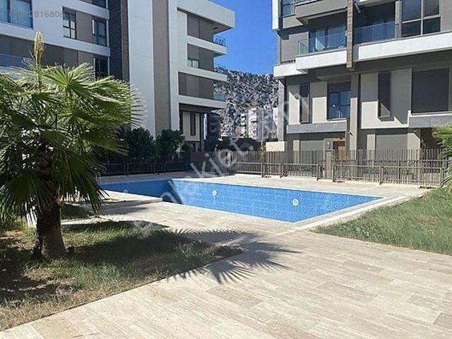 Konyaaltı Hurma Mah Kiralık 4+1dogalgazli Dubleks