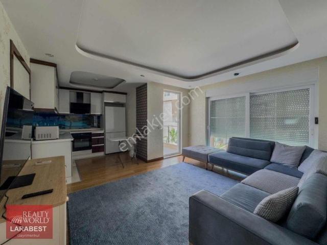 Konyaaltı Hurmada Yüzme Havuzlu Saunalı Lüks Eşyalı Kiralık
