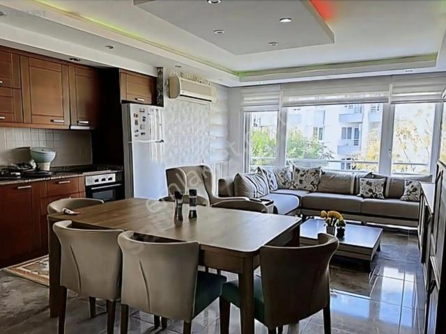 Konyaaltı Hurma'da 2+1 Eşyalı 95m2 Havuzlu Daire