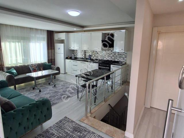 Konyaaltı Hurmada 2+2 Havuzlu Full Eşyalı Kiralık Dubleks