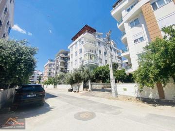 Konyaaltı Liman Mah Kiralık 3+1 Katta Ayrı Mutfaklı Daire