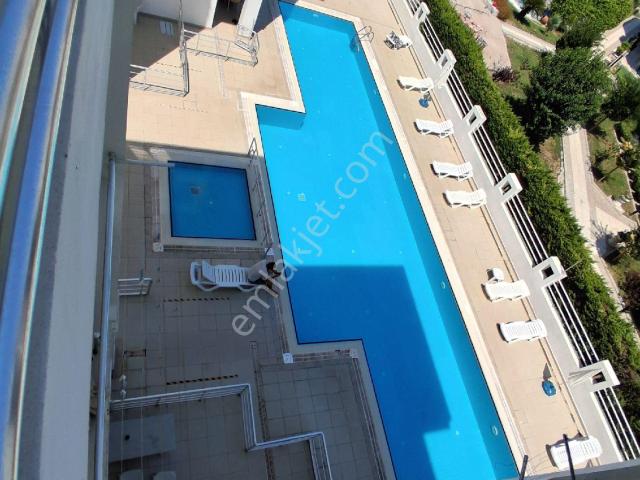 Konyaaltı Limanda Havuzlu 2+1 Full Eşyalı Kiralık Daire
