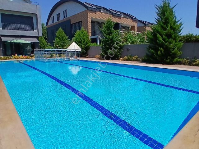 Konyaaltı Molla Yusuf Satılık Ultra Lüks 7+1 Villa