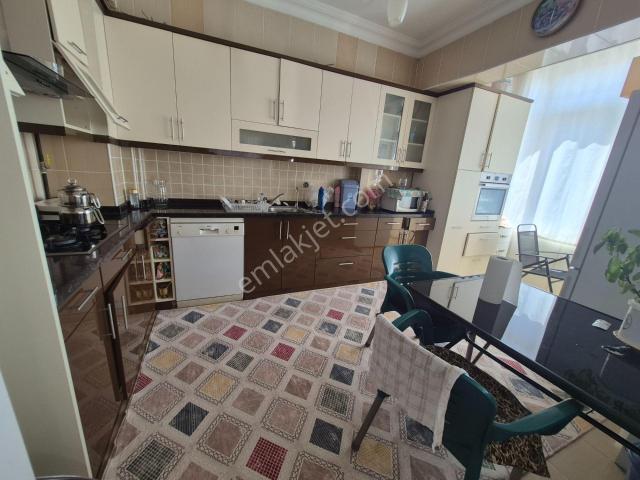 Konyaaltı Pınarbaşı Mah. 3+1 Arakat Kiralık Daire Asansörlü Doğalgazlı