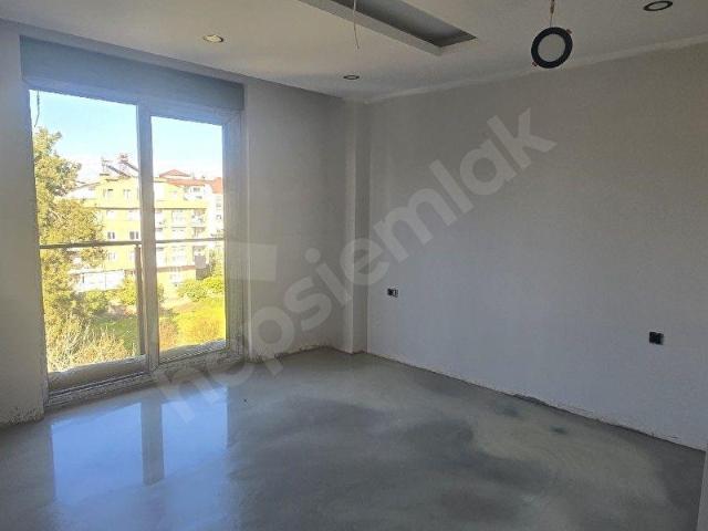 KONYAALTI PINARBAŞI 4+1 DUBLEKSAKILLI EVKAPALI GARAJ