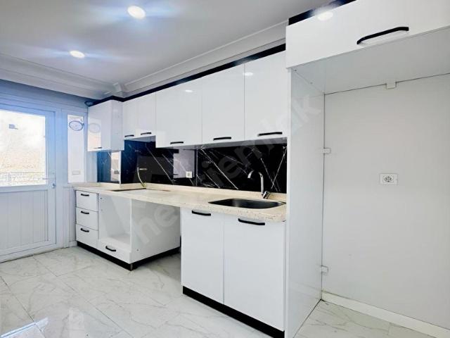 KONAK YAPI'DAN BALIKYOLU MAHALLESİNDE 2+1 110M2 KELEPİR DAİRE