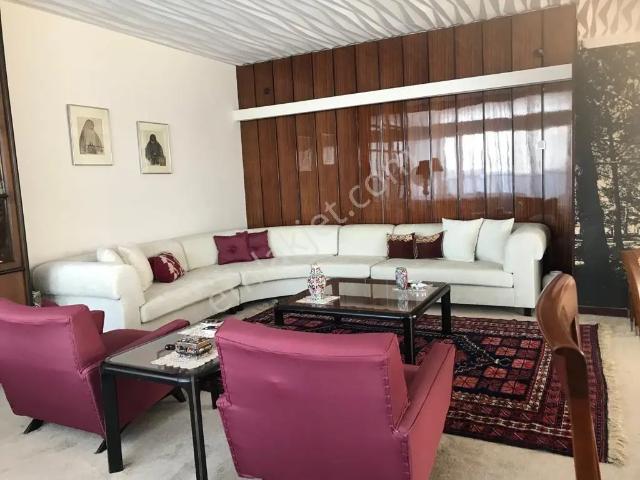 Konak Çankaya 3+1 Kesintisiz Deniz Manzaralı Kiralık Yalı Dairesi