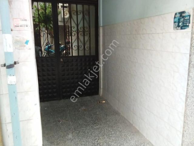 Konak Atilla Mahallesi'nde Yenilenmiş 3+1 Kiralık Daire