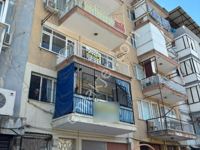 Konak Kemer İzban Yakını 2+1 Doğalgazlı Satılık