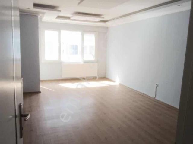 Konak Piri Reis Mahallesinde 3+1 Satılık Daire