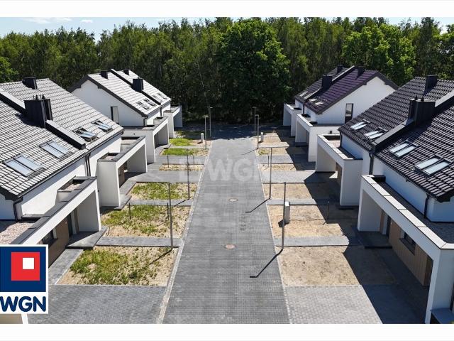 Nowoczesny bliźniak 106 m2 z ogródkiem i funkcjonalnym układem