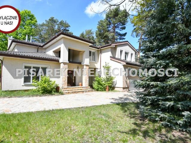 Przestronna rezydencja 395 m² z garażem 3 aut, sauna