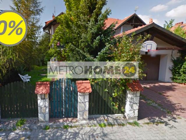 Dom w Konstancinie Jeziornej, 206 m2 z ogrodem i garażem