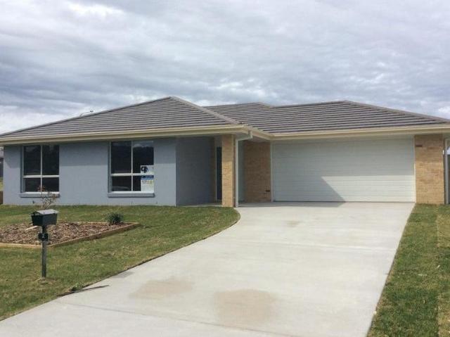 Kootingal 4 Bed Family Home