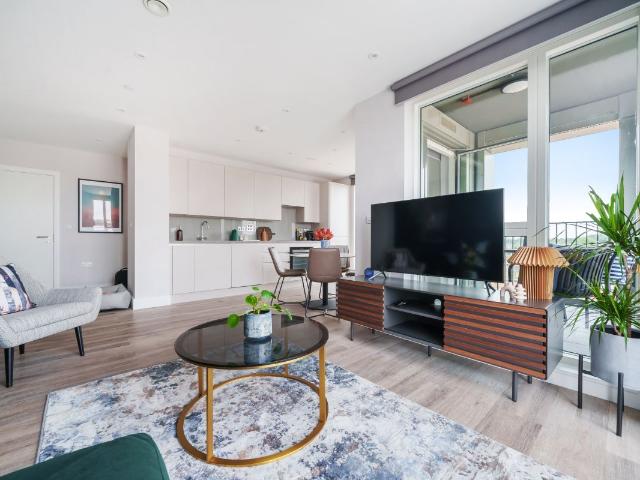 Kooky Redhill, 1 Marketfield Way Redhill RH1, 2 bed flat to rent, £2,100 pcm | PrimeLocation