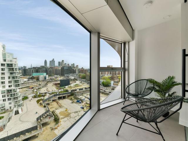 Koa House, London, SW11 | £4,333 PCM | To let