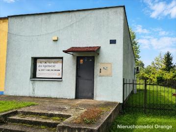 Działka z budynkami usługowymi 85 m², blisko centrum