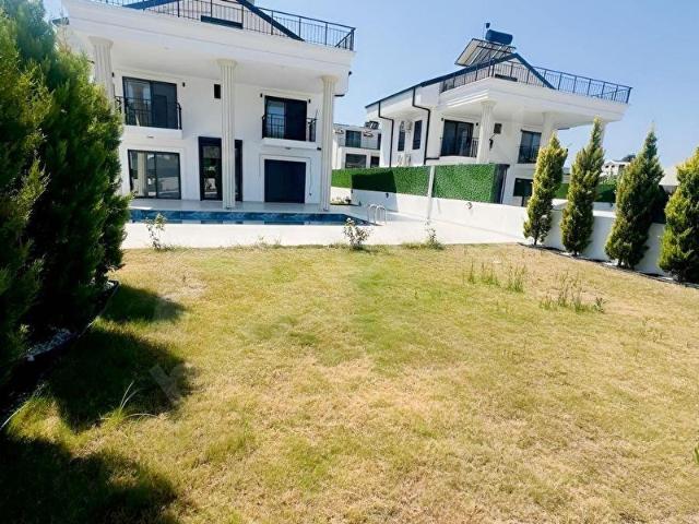 KOCA ÇALIŞ PLAJINA YAKIN KİRALIK LÜKS VİLLALAR
