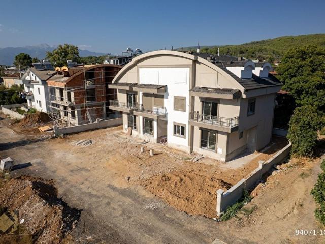 Koca Kavak'ta Panjurlu Lüx Binamızda,1+1 Zemin Kat Daire