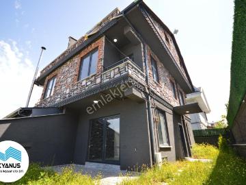 Kocaali’de Satılık 4+1 Denize Yakın Geniş Bahçeli Villa