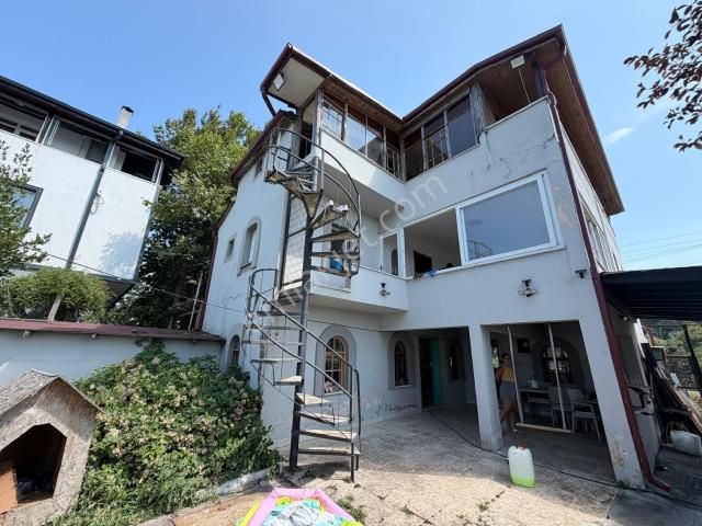 Kocaalide Deniz Manzaralı Havuzlu 5+1 Satılık Müstakil Ev