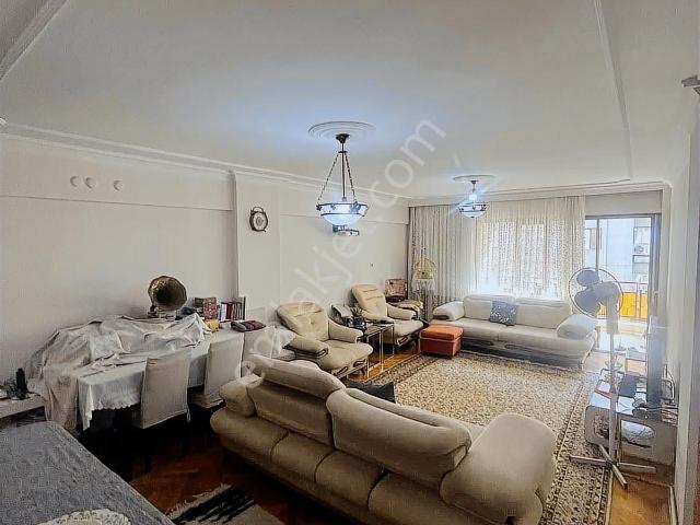 Kocabıyık Gayrimenkul'den Çaybaşı Cadde Üzeri 3+1 Arakat Daire