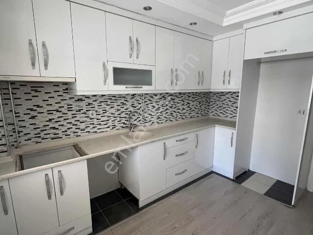 Kocabıyık Gayrimenkul'den Karahasanlı 3+1 Kiralık Daire