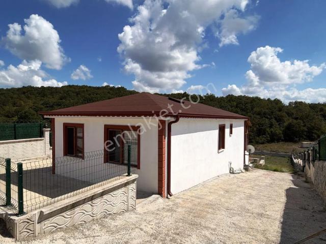 Kocaeli Çavuşlu'da 120m2 Etrafı Çevrili 3+1 Satılık Müst.villa