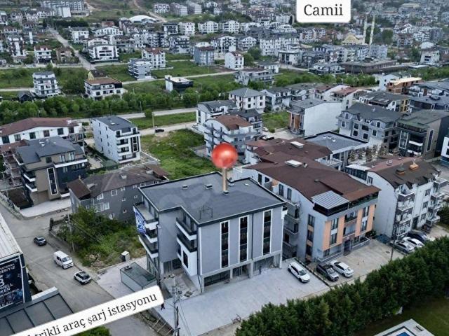 Kocaeli Başiskele Yeşilyurt'ta satılık 4 + 1 iki katlı daire