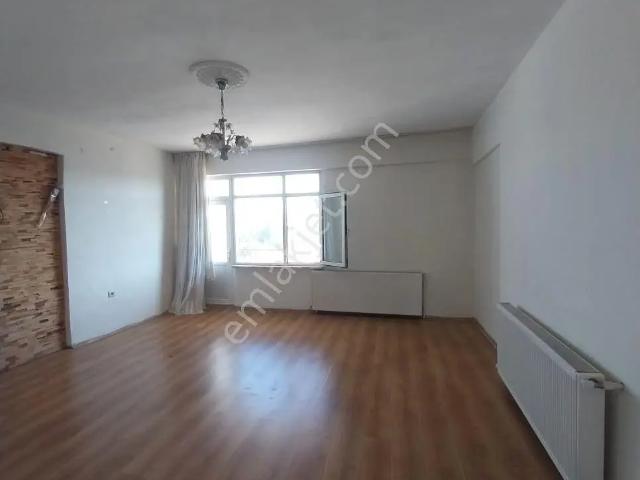 Kocaeli Gölcük Dumlupınar Mahallesi Kiralık 3+1 Daire