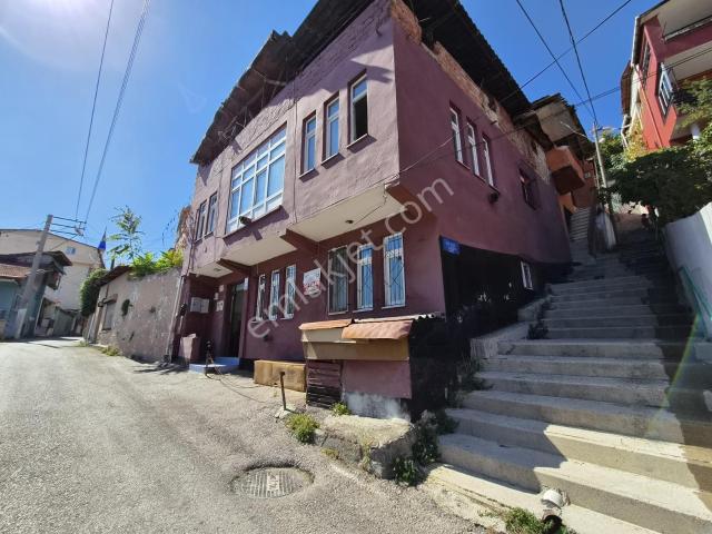 Kocaeli İzmit Terzibayırı Merkezde Satılık Müstakil Bina Arsası