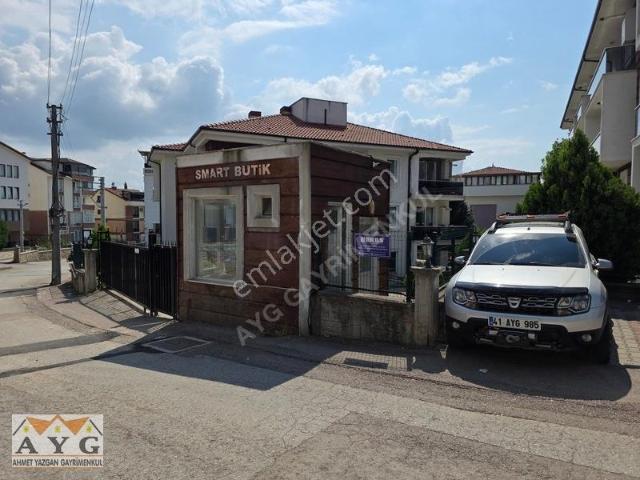 Kocaeli İzmit Üniversite Yolu Üzeri Siteiçi Kiralık Arakat Daire