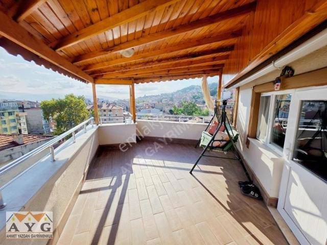 Kocaeli İzmit Çarşı Merkez / Kısmi Eşyalı Kiralık Daire