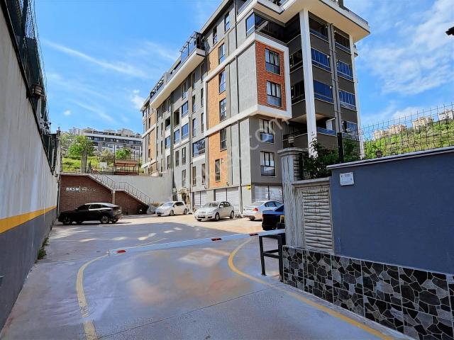 Kocaeli İzmit Gündoğdu Mah. Satılık 3+1 Geniş Ters Dubleks Daire