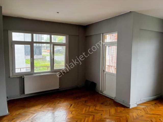 Kocaeli Karamürsel Kayacık Mahallesi Geniş 3+1 Kiralık Daire