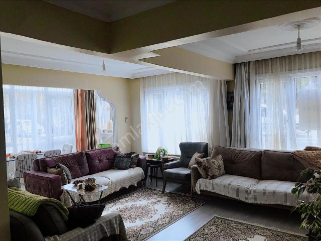 Kocaeli Karamürsel Kayacık Mahallesi Satılık Geniş 1+1 Daire