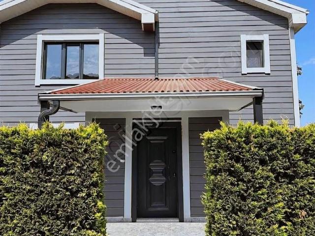 Kocaeli Kartepede Satılık 3 Katlı Villa Sıfır Oturuma Hazırdır
