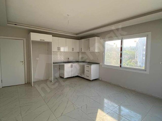 Kocahasanlıda Denize 300 Metre 3 Cepheli 2+1 Satılık Daire