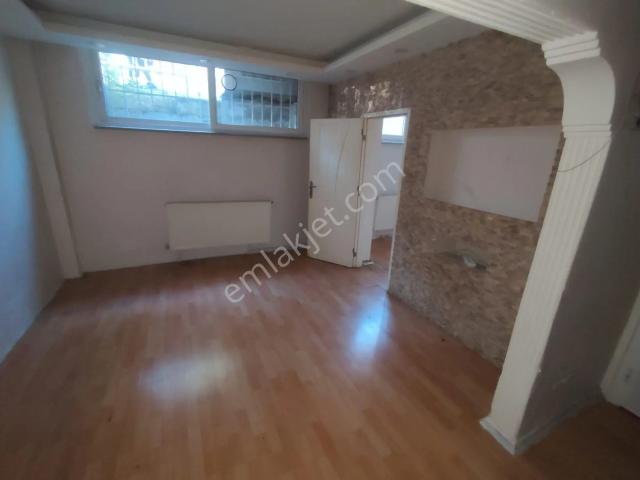 Kocamustafapaşa Alipaşa Cad Ana Cadde Üzerinde 1+1satilik Daire
